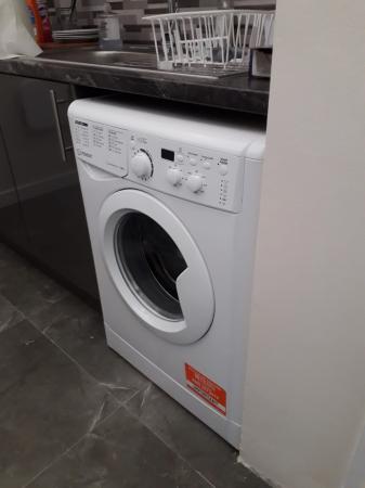 2 bedroom Flat to let in Reading Road, Yateley, GU46