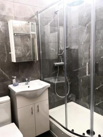 2 bedroom Flat to let in Reading Road, Yateley, GU46
