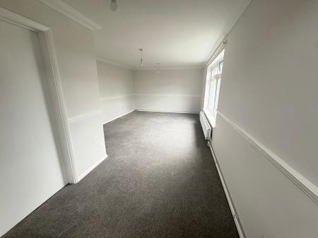 2 bedroom Flat for sale in Church Road, Frimley