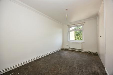 2 bedroom Flat for sale in Church Road, Frimley