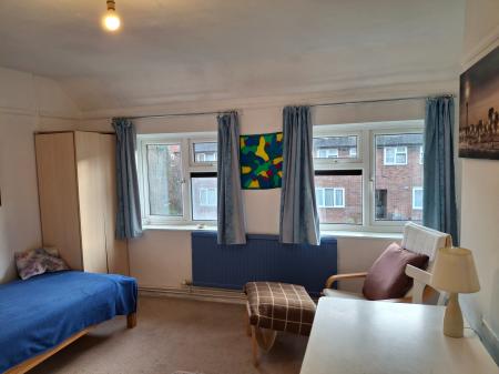 1 bedroom Maisonette for sale in Gray Road, Cherry Hinton, Cambridge, CB1