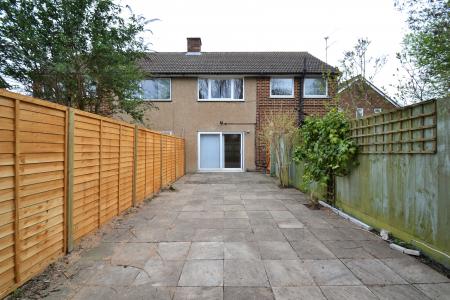 2 bedroom Flat for sale in Howard Close, Cambridge, CB5