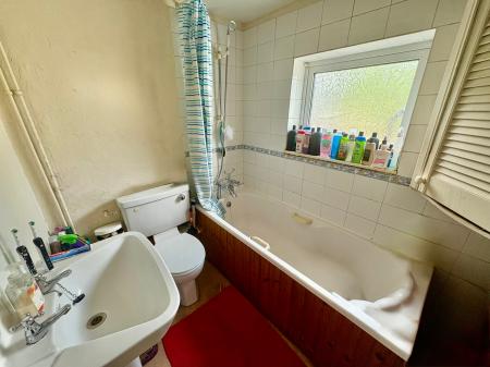 2 bedroom End of terrace house for sale in New Road, Huntingdon, PE16