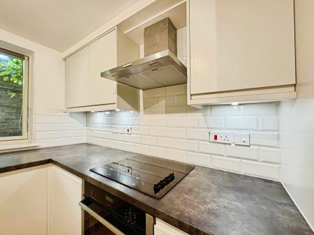 3 bedroom Flat for sale in Springfield Road, Cambridge, Cambridge, CB4