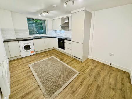 3 bedroom Flat for sale in Springfield Road, Cambridge, Cambridge, CB4