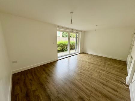 3 bedroom Flat for sale in Springfield Road, Cambridge, Cambridge, CB4