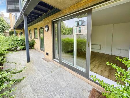 3 bedroom Flat for sale in Springfield Road, Cambridge, Cambridge, CB4