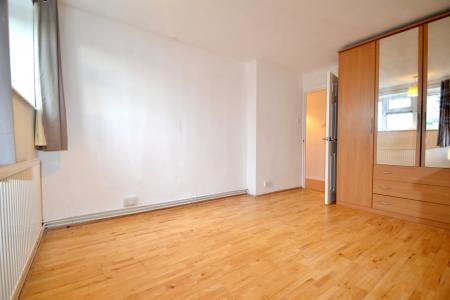 1 bedroom Flat to let in Arbury Court, Cambridge, CB4