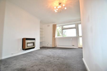1 bedroom Flat to let in Arbury Court, Cambridge, CB4