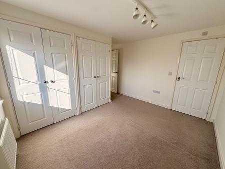 4 bedroom Detached house to let in Green Lane, Cambridge, IP28