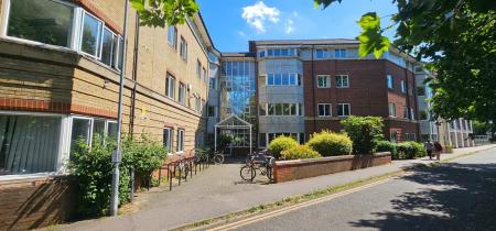 Varsity House, Cambridge, CB1