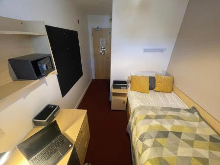 1 bedroom House share to let in Varsity House, Cambridge, CB1