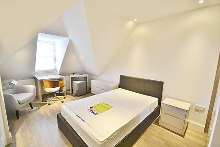 1 bedroom Studio flat to let in Humberstone Road, Cambridge, CB4