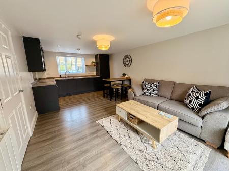 1 bedroom Flat to let in Ellesmere Road, Cambridge, CB4