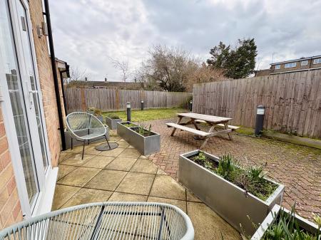 1 bedroom Flat to let in Ellesmere Road, Cambridge, CB4