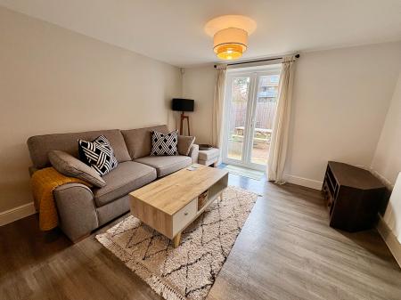 1 bedroom Flat to let in Ellesmere Road, Cambridge, CB4