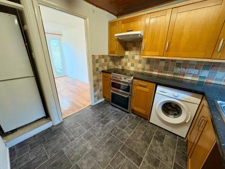 2 bedroom End of terrace house to let in Crowland Way, Cambridge, CB4