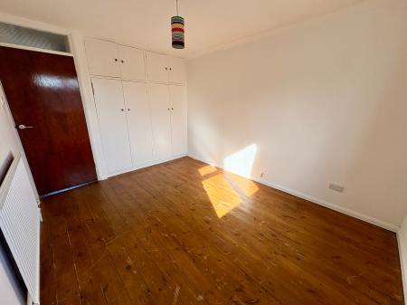 2 bedroom End of terrace house to let in Crowland Way, Cambridge, CB4