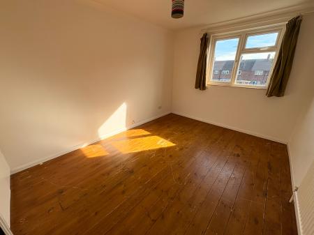 2 bedroom End of terrace house to let in Crowland Way, Cambridge, CB4