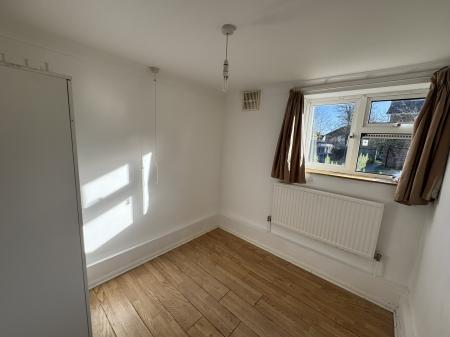 1 bedroom Flat to let in Carlton Way, Cambridge, CB4