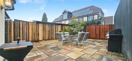 1 bedroom Flat to let in High Street, Cambridge, CB22