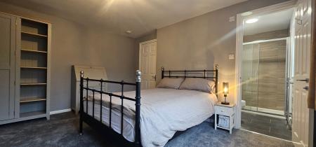 1 bedroom Flat to let in High Street, Cambridge, CB22