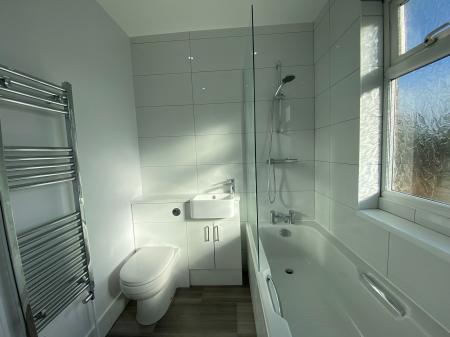 1 bedroom Flat to let in Perne Road, Cambridge, CB1