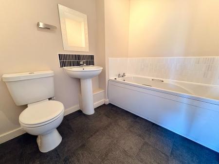 4 bedroom Detached house for sale in Green Lane, Cambridge, IP28