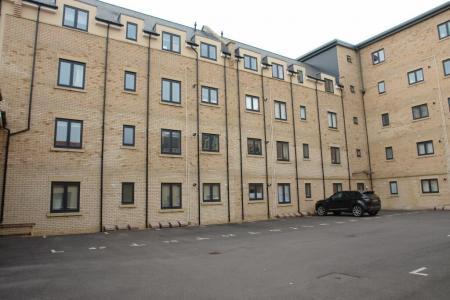 2 bedroom Flat to let in Sweetpea Way, Orchard Park, Cambridge, CB4