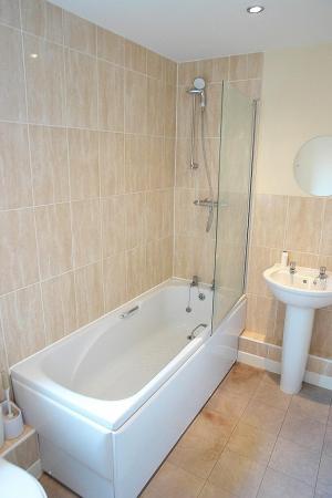 2 bedroom Flat to let in Sweetpea Way, Orchard Park, Cambridge, CB4