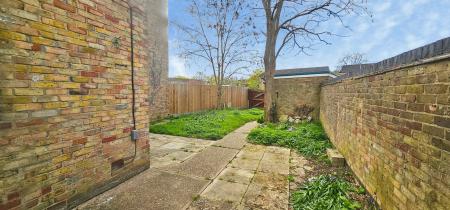 5 bedroom Terraced House to let in Crosfield Court, Cambridge, CB4