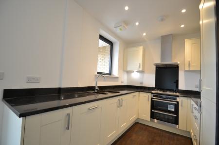 2 bedroom Flat to let in Ellis Road, Trumpington, CB2