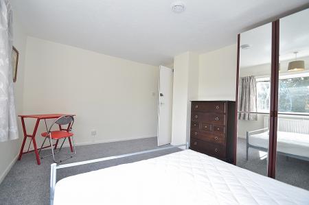 1 bedroom House share to let in Redfern Close, Cambridge, CB4