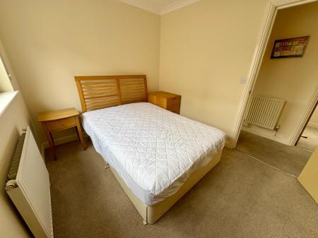 2 bedroom Flat to let in Coronation Street, Cambridge, CB2