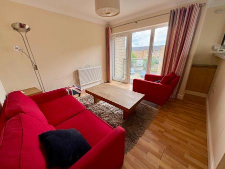 2 bedroom Flat to let in Coronation Street, Cambridge, CB2