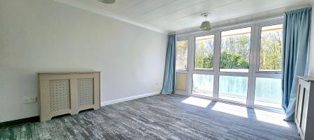 1 bedroom Flat to let in Edgecombe, Arbury, Cambridge, CB4