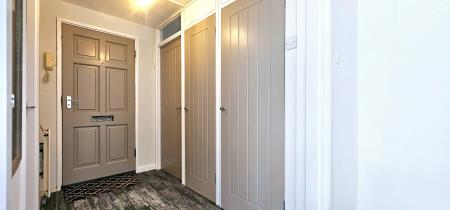 1 bedroom Flat to let in Edgecombe, Arbury, Cambridge, CB4