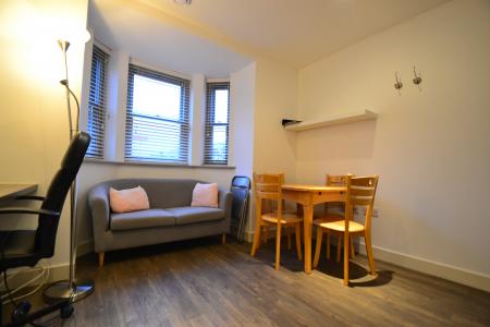 1 bedroom Studio flat to let in Humberstone Road, Cambridge, CB4