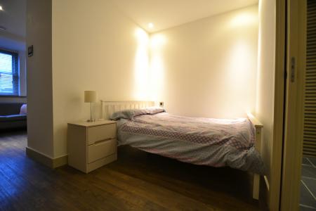 1 bedroom Studio flat to let in Humberstone Road, Cambridge, CB4