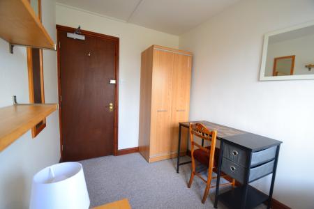 1 bedroom House share to let in Kings Hedges Road, Cambridge, CB4