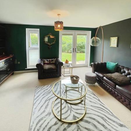 2 bedroom Flat to let in Mill Court, Cambridge, CB23