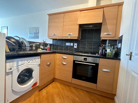 2 bedroom Flat to let in Hampden Gardens, Cambridge, CB1