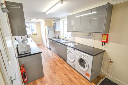 1 bedroom House share to let in Mill Road, Cambridge, CB1