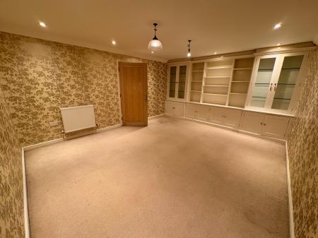 4 bedroom Town house for sale in St Bartholomews Court, Cambridge, Cambridge, CB5