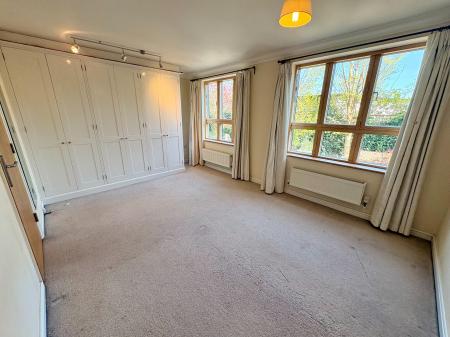 4 bedroom Town house for sale in St Bartholomews Court, Cambridge, Cambridge, CB5