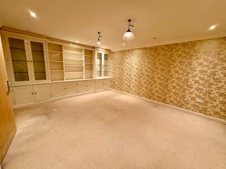 4 bedroom Town house for sale in St Bartholomews Court, Cambridge, Cambridge, CB5