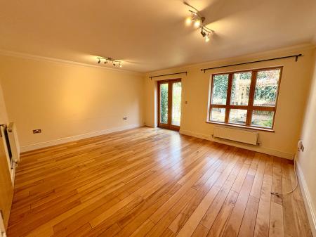 4 bedroom Town house for sale in St Bartholomews Court, Cambridge, Cambridge, CB5