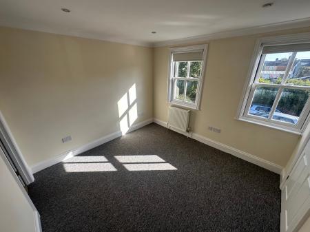 4 bedroom End of terrace house to let in Malta Road, Cambridge, CB1