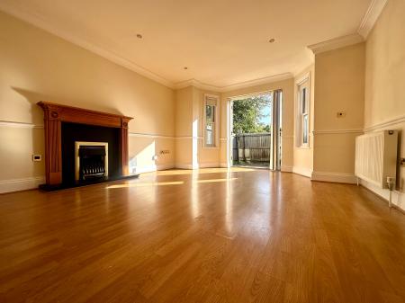 4 bedroom End of terrace house to let in Malta Road, Cambridge, CB1