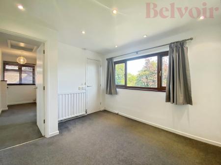 3 bedroom Semi-detached house to let in Northfield, Cambridge, CB3